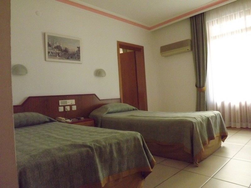 Miray Hotel Kleopatra Аланя Екстериор снимка
