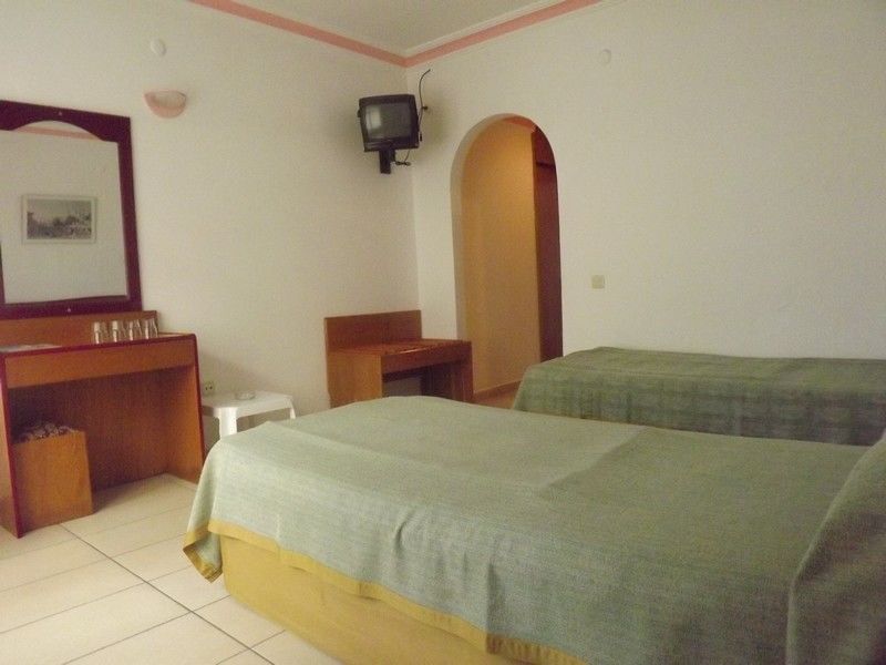 Miray Hotel Kleopatra Аланя Екстериор снимка