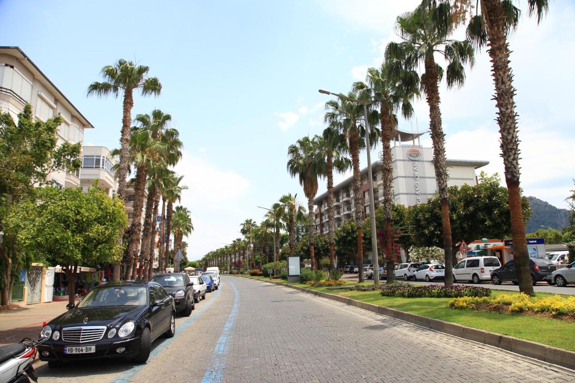 Miray Hotel Kleopatra Аланя Екстериор снимка